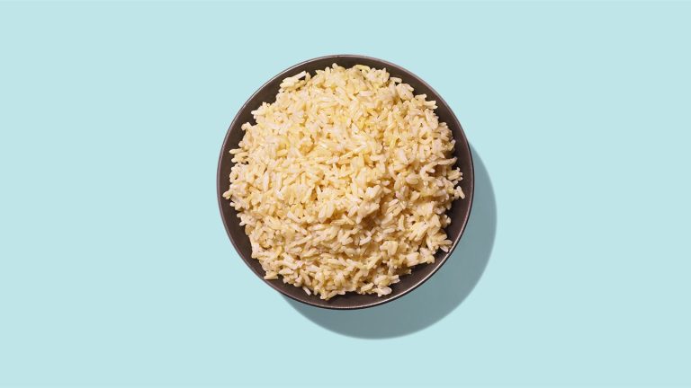 Waarom arseen in bruine rijst een probleem is en wat u eraan kunt doen